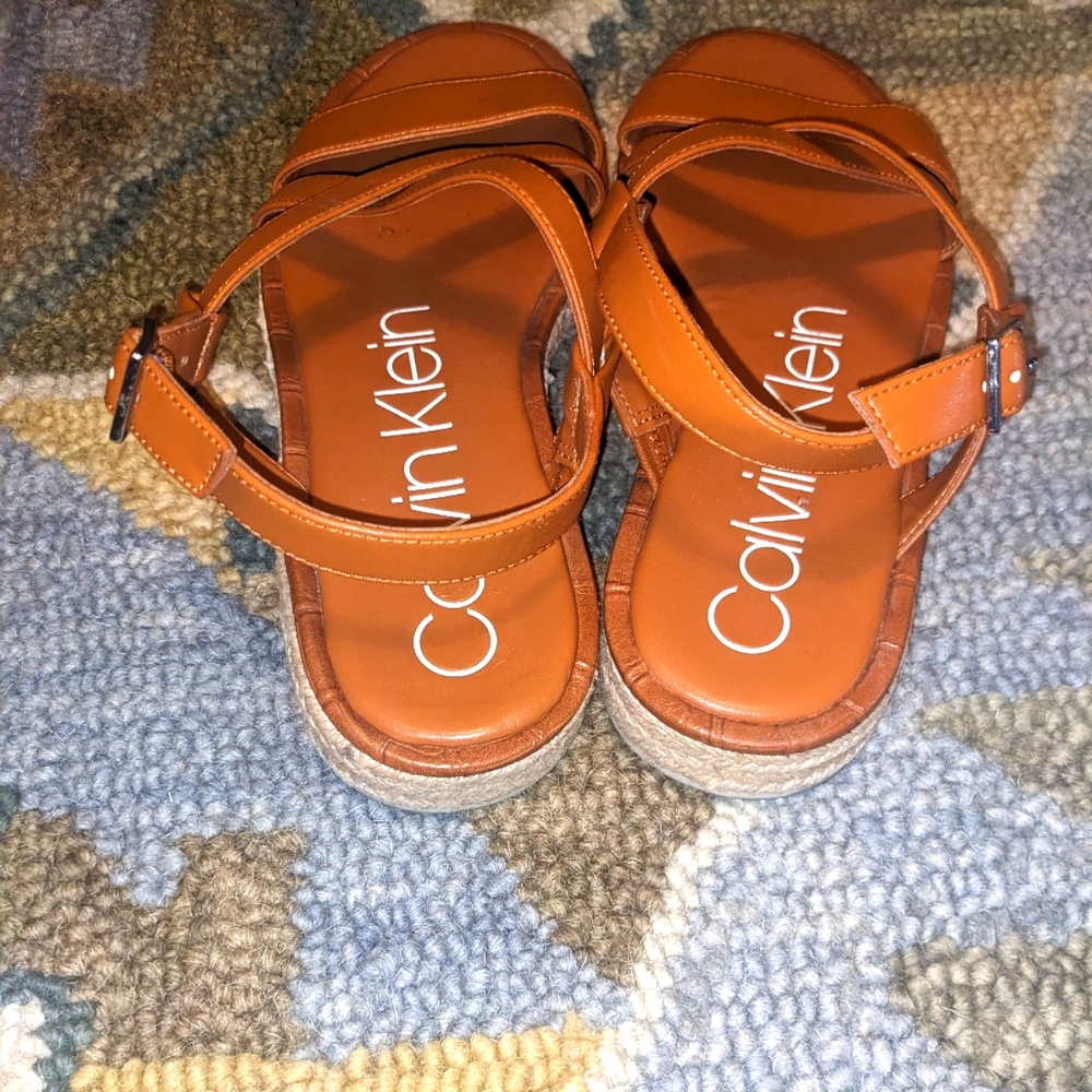 🦋BOGO Calvin Klein Tamalle Sandals - Picture 3 of 7